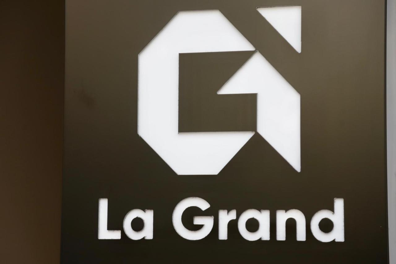 티라나 La Grand - New Bazaar 아파트 외부 사진